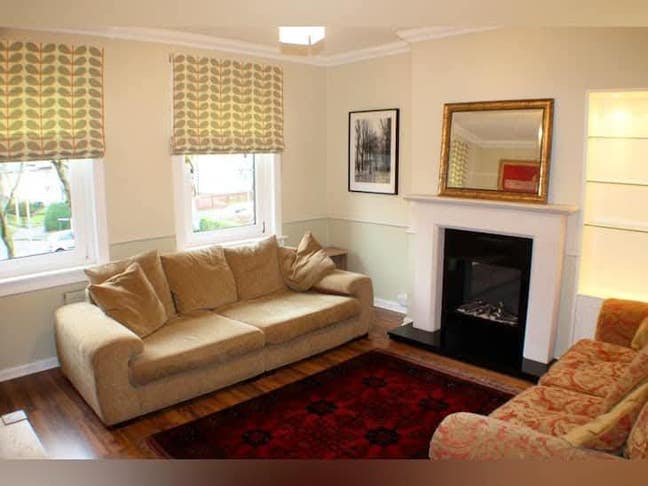 Flat with private garden - landlord mostly oversea Main Photo