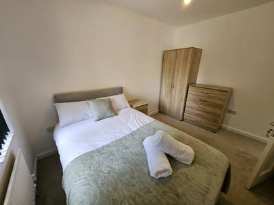 Newly Refurb House - 1 Mile from Sandwell Hospital Main Photo
