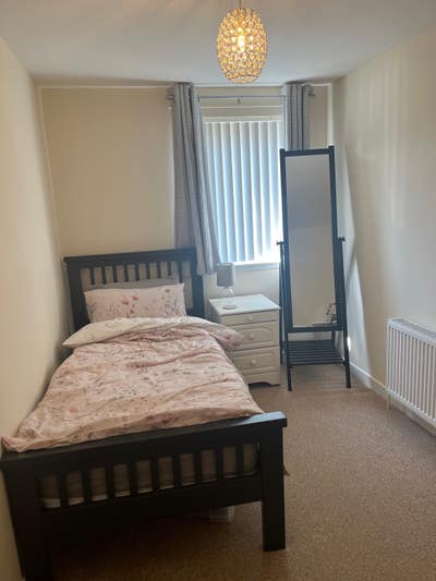Spacious single room - Gilmerton.  Main Photo