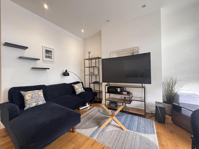 2 Bed Bright Modern Apartment | Maida Vale  Main Photo