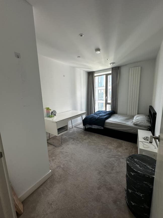 Luxury Room Royal Wharf+ gym+swimming pool, sauna. Main Photo