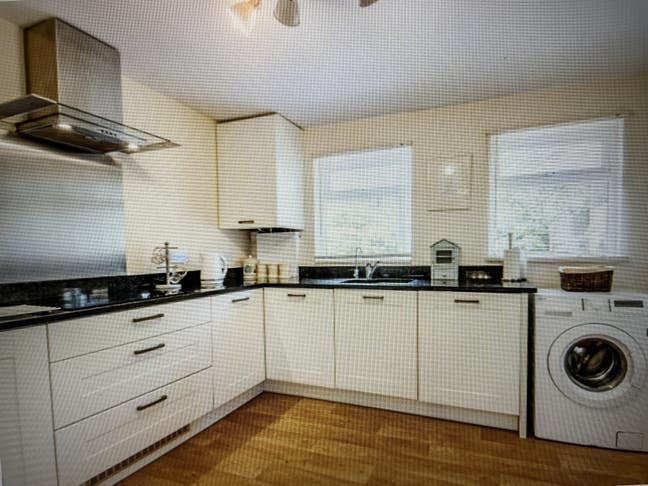 Room Available Now in Desirable Victorian Property Main Photo
