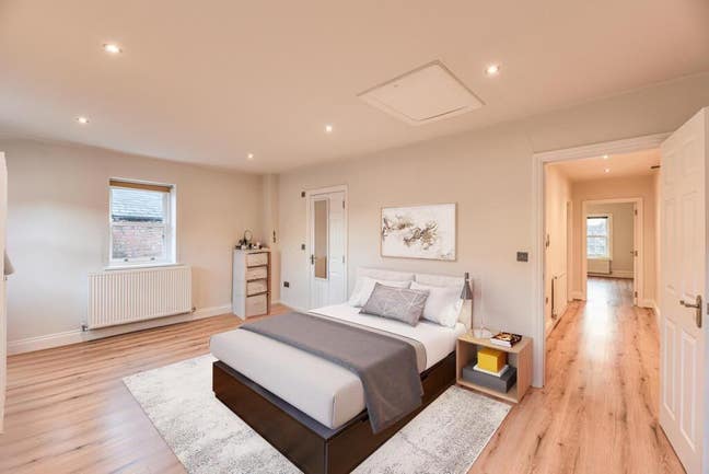 Stylish 2-Bed Period Penthouse Main Photo