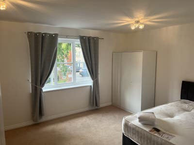 🏡 Extra-Large Double Room in Flat Share | Witham  Main Photo