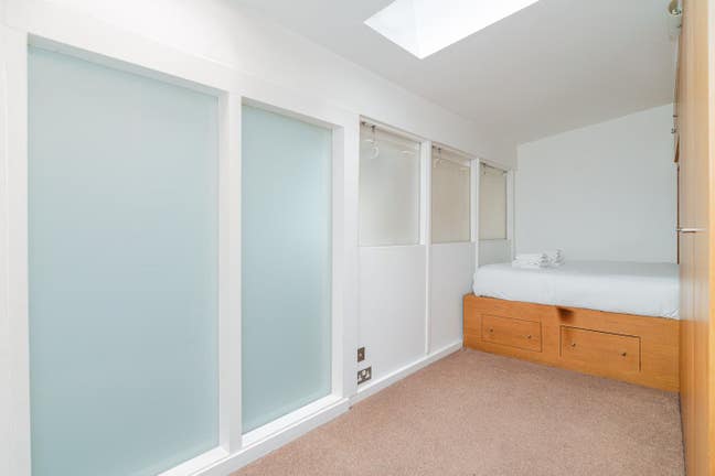 Double room in art-deco flat in Fitzrovia Main Photo