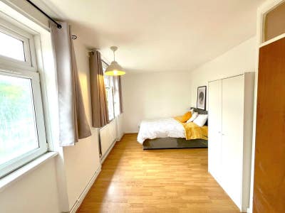 Budget Friendly | Near Greenwich & Canary Wharf Main Photo