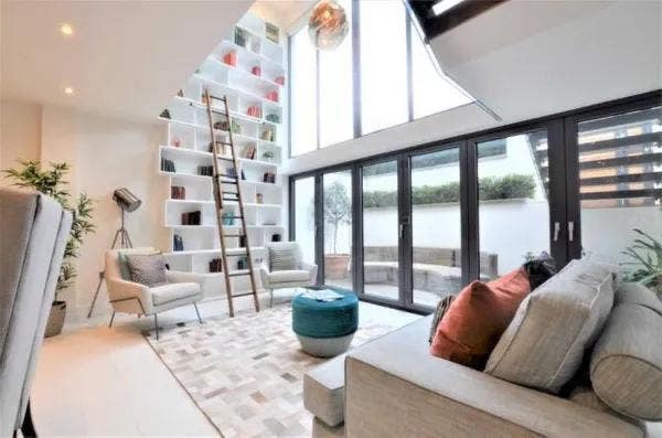 Spacious ensuite bedroom in 4bed luxury house- W12 Main Photo