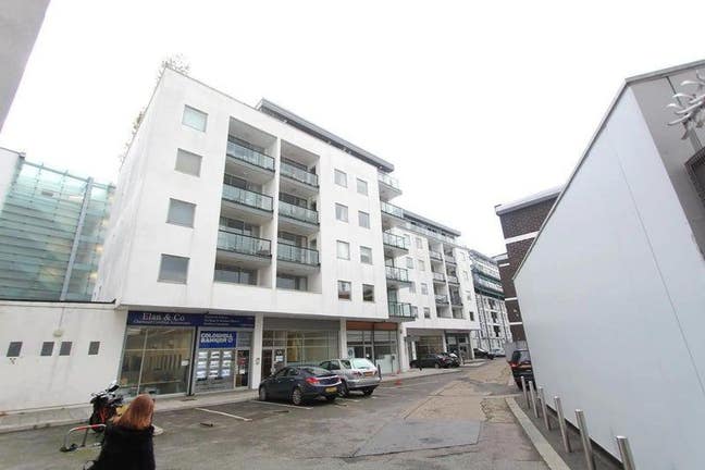 Top Spot- Secure Modern Room in London Bridge Main Photo