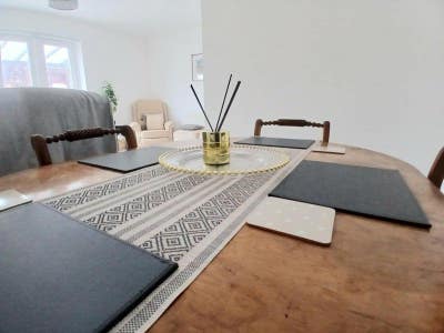 Luxury Rooms in Town Centre – Ensuite Available  Main Photo
