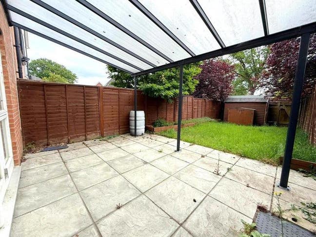 Luxury Rooms in Town Centre – Available Now  Main Photo