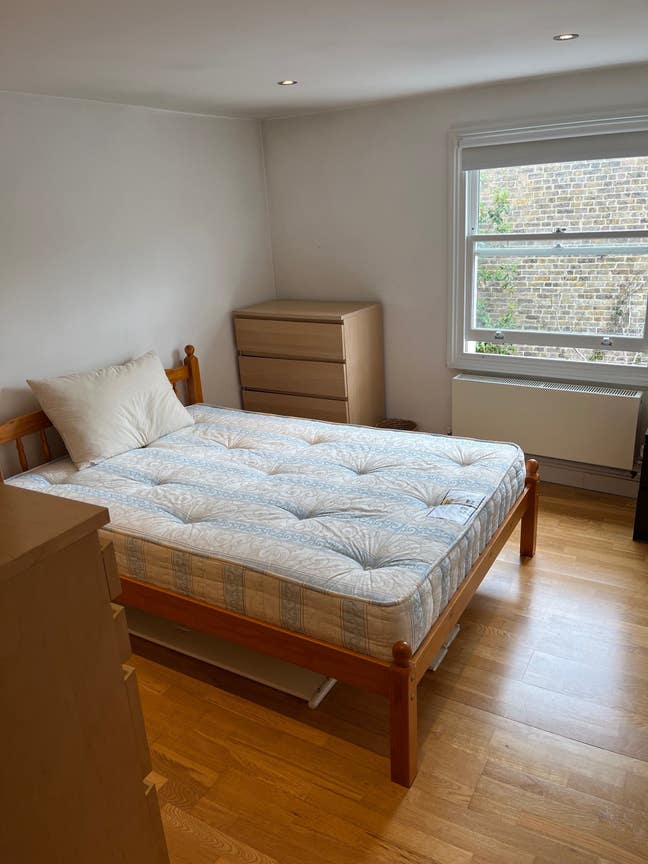 Double Room in Brixton, Furnished, 2-bed Main Photo