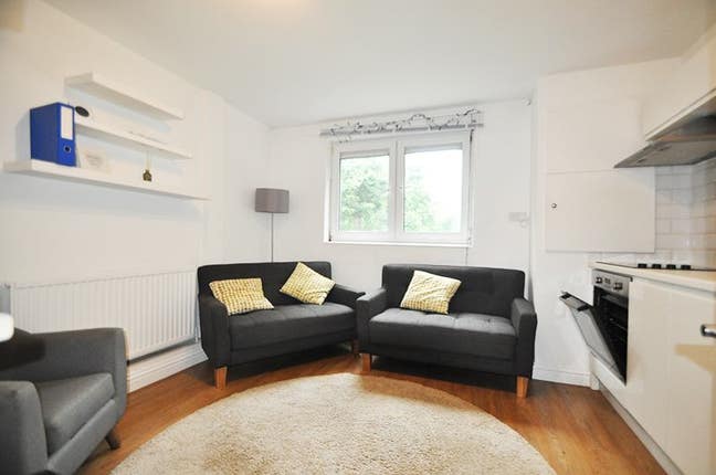 "No Deposit to Pay" 5 Bedroom Maisonette Main Photo