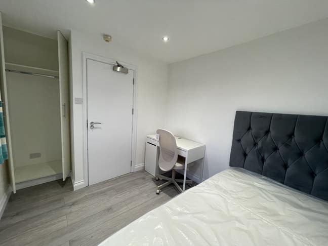 Room in Hatfield Near Galleria- Single Occupancy Main Photo