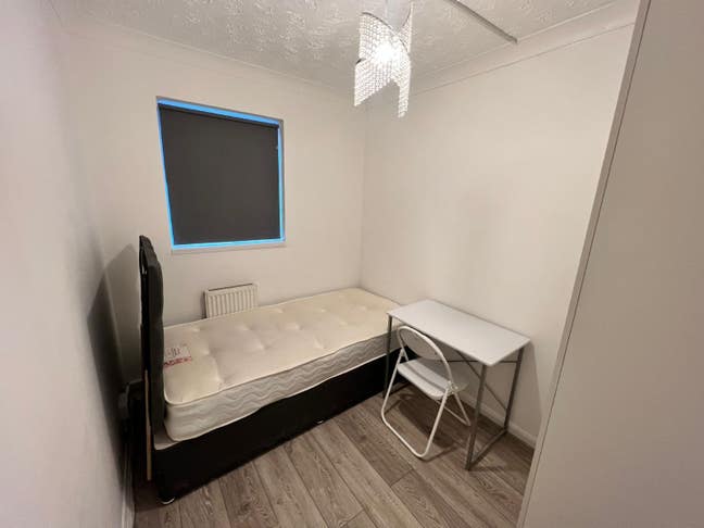 Spacious Single Room in a Sharing Flat-HA9 9DY Main Photo