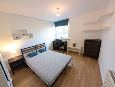 Double Room in 2 bed Flat with Parking Balcony Gar Main Photo