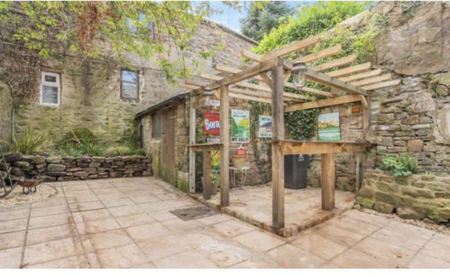 Shared Whole  House Main Photo