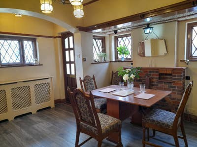 Beautiful double room in Harrow - available 5 Sept Main Photo