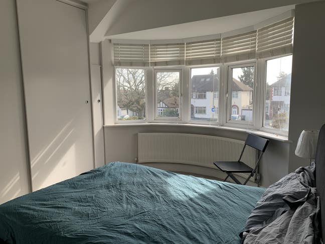 Spacious & Comfortable Large Double Room Main Photo