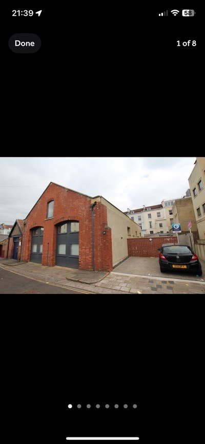 Room I’m Clifton Main Photo
