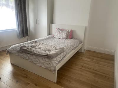  Double room available for Asian only Main Photo