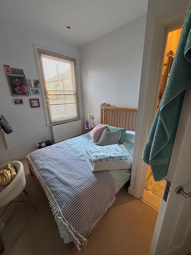 Double Room in Chiswick - Available on 1st Sept Main Photo