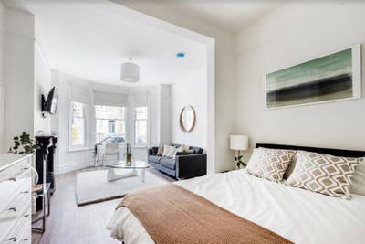 Two Lovely En-Suite Double Bedrooms in SW2 Main Photo