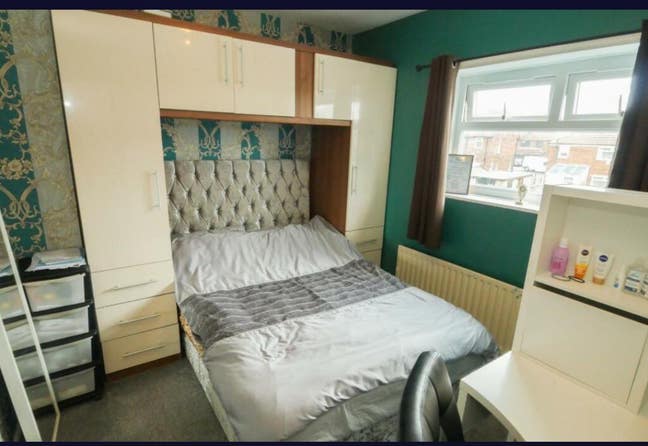 Double furnished rooms.  All bills included  Main Photo