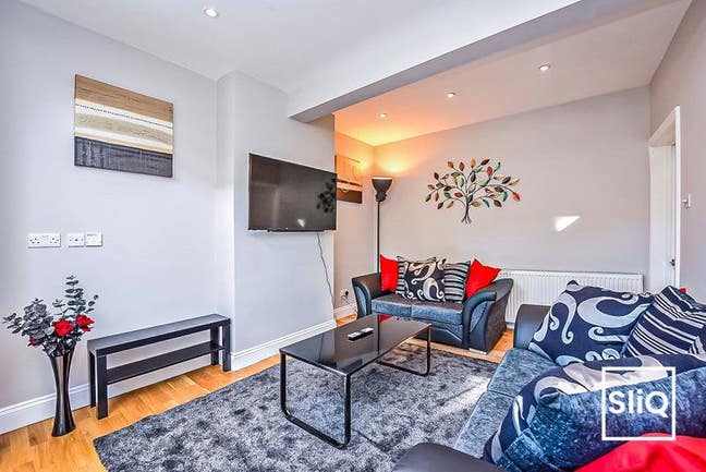 ☀️ Sun-Filled Double Room | All Bills ☀️ Main Photo