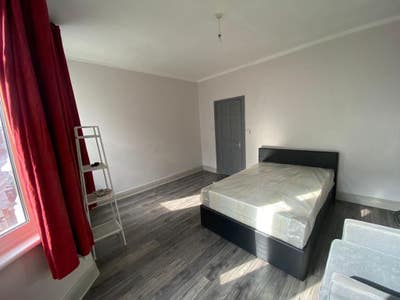 X2 Double Rooms - Lewisham - Amazing Huge Bright Main Photo