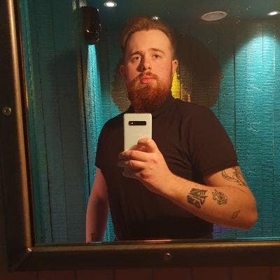 Professional Male seeking a double room Main Photo