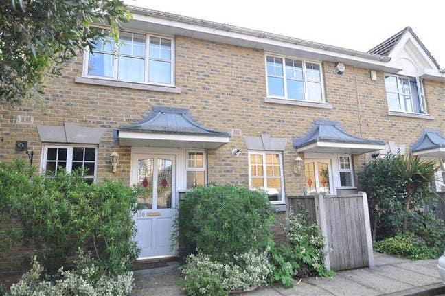 Walking Distance to Jubilee Line and the Thames R Main Photo