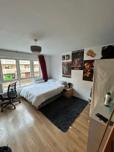 2 rooms in Waterloo flat share - mid-August Main Photo