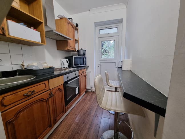 Double Room in Huddersfield HD4 Main Photo