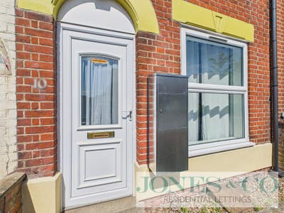 Beautifully Refurbished 2-Bedroom Home Main Photo