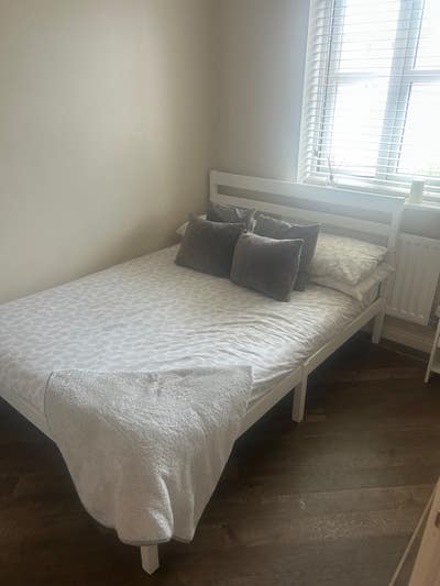 Room to rent  Main Photo