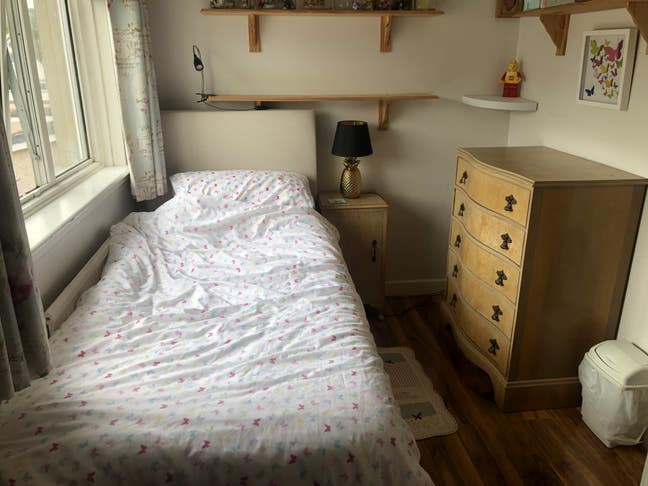 Single room for rent  Main Photo