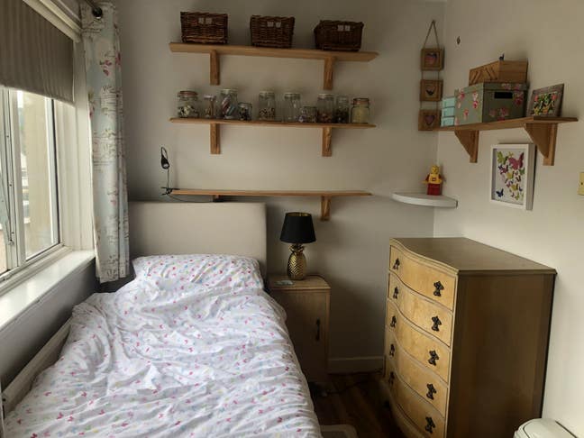 Single room for rent  Main Photo