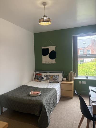Student House - Room Only - All inc Bills S11 Main Photo
