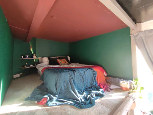 Sublet room available now in warehouse  Main Photo