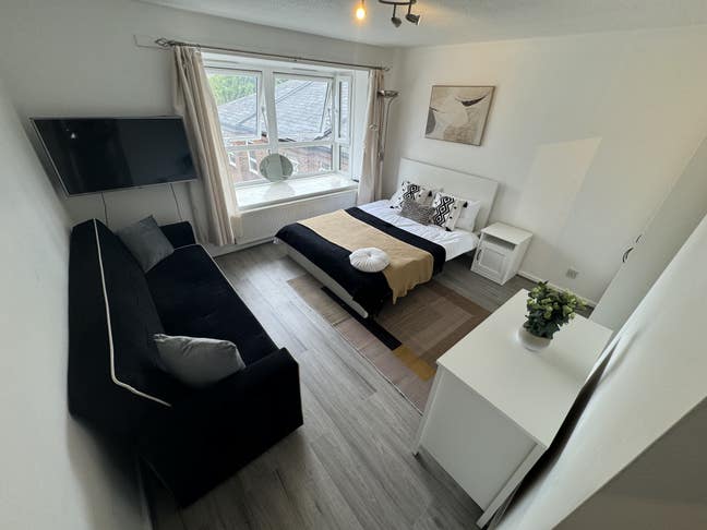 4 Double Rooms in 4 Bed Flat in St John's Wood Main Photo