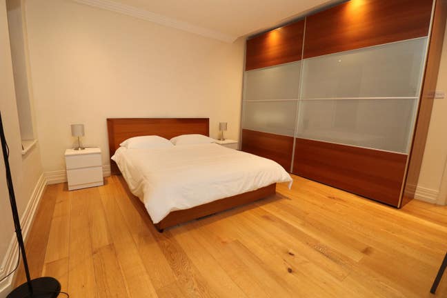 Luxurious 3 Double Rooms in St John Wood for Sep! Main Photo