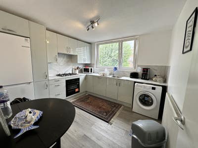 1 Bright Doubl in 4 Bed Flat in St John's Wood Main Photo
