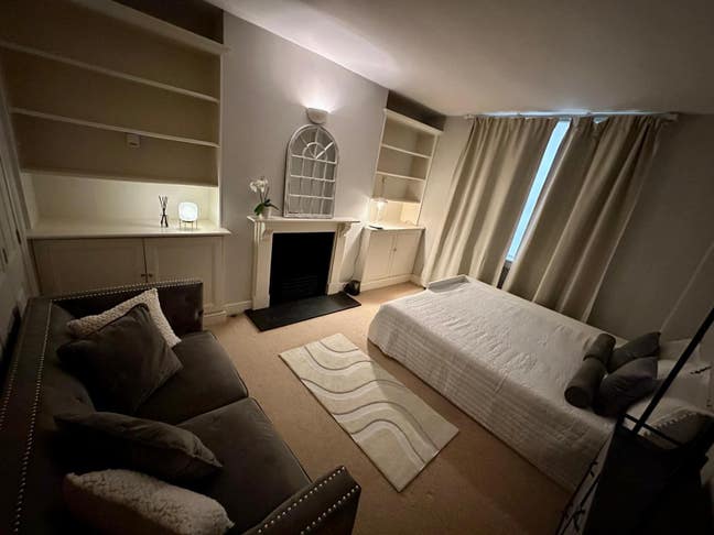 Very large room available on SW1 Main Photo