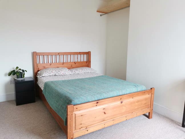 Bright and airy double room in 2 bed house Main Photo