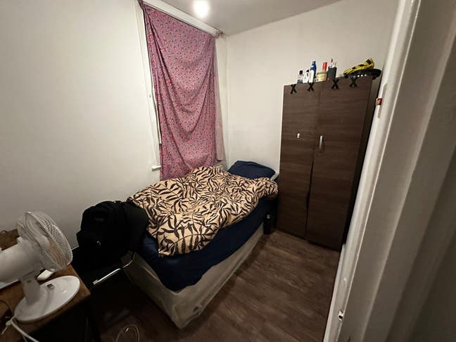 Accommodation available for box room Main Photo