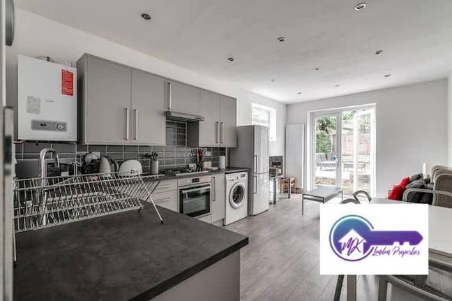 2-Bed Garden Flat in Wembley – September  Main Photo