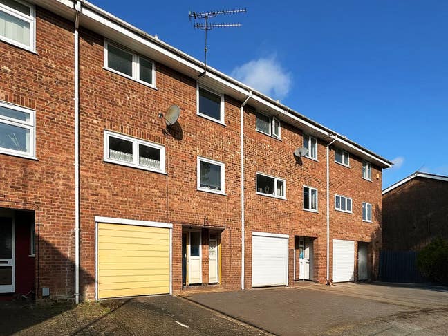 Room for Let in St Andrews Close Leighton Buzzard! Main Photo