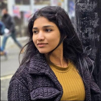 We are 3 people. We are looking for a propert... Main Photo