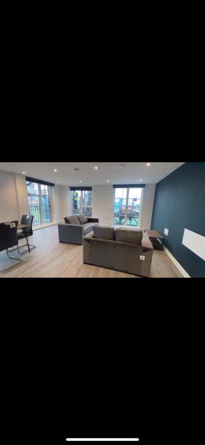 1 Room Available in a 3 Bedroom apartment  Main Photo