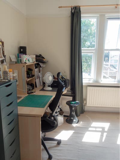 Bright Double Room in Great Location Main Photo
